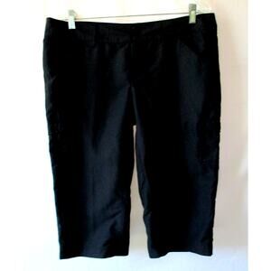 Columbia Women's Black Omni Shade Zip Front Capri Pants Size 12